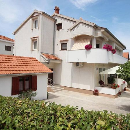 זאדאר Small Apartment For A Great Holiday מראה חיצוני תמונה