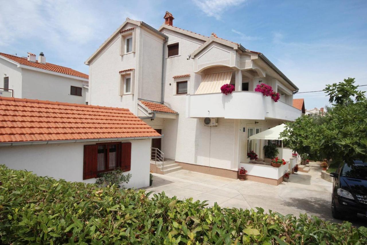 זאדאר Small Apartment For A Great Holiday מראה חיצוני תמונה